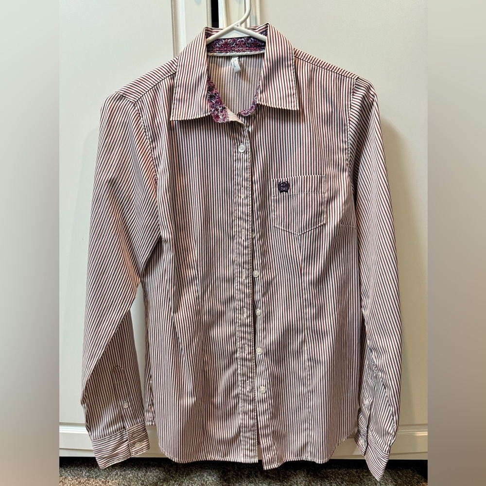 Bundle: Cinch Button Down Shirts size medium. Each worn once or twice. EUC